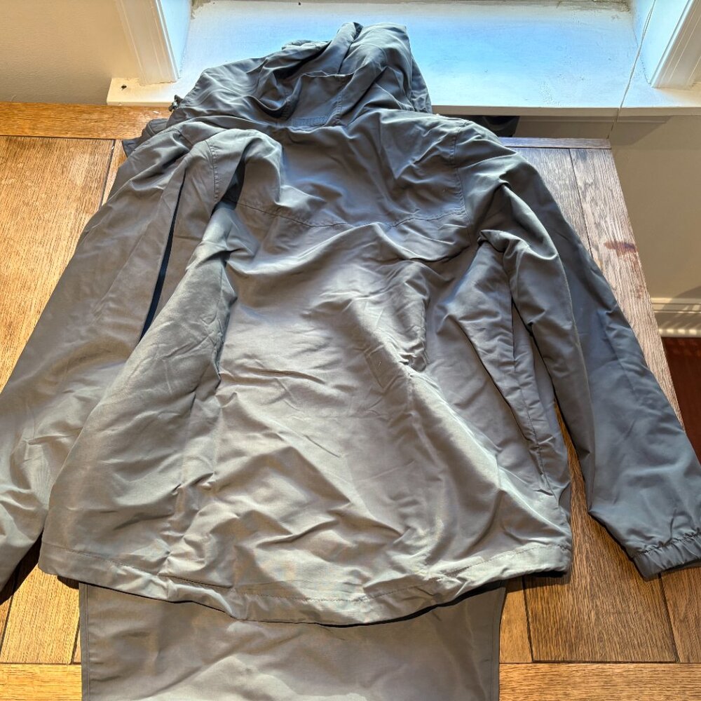 Lands End jacket with stowaway hood and seat M gray - Picture 4 of 4